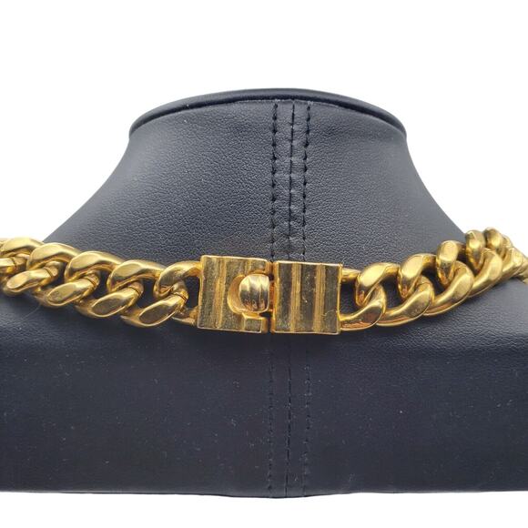 Carolee Gold Tone Curb Thick Chain Chunky Necklace Faux Pearl Onyx Vintage 80s - Picture 3 of 11